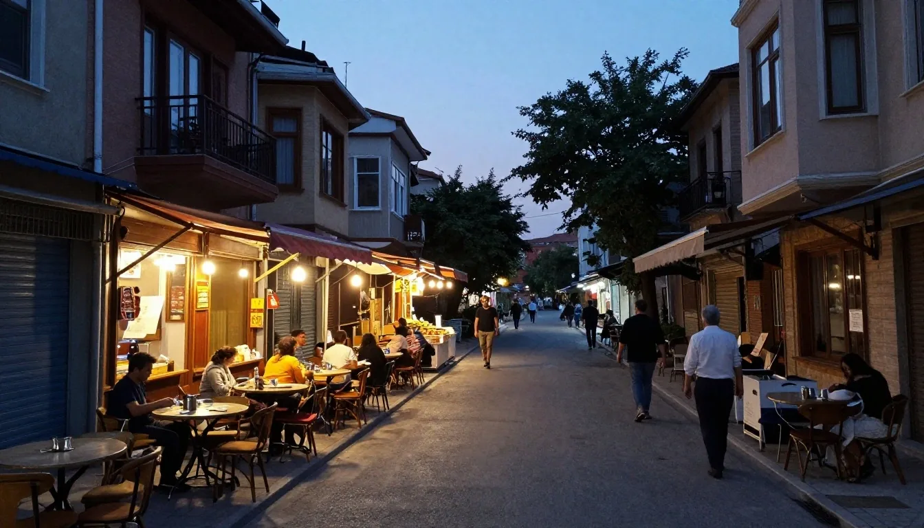 Akşam ışığında Boğaz'da vapur ve İstanbul silüeti